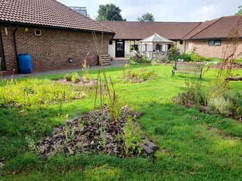 Thornbury Community Permaculture Project no-dig beds