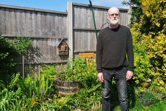 Bee_hotel_Kevin_Conway_1