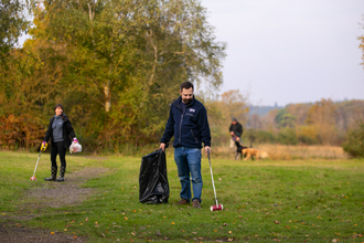 Litter pick Jon Hawkins