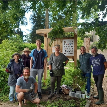 Grow_Batheaston_FB_community_planting